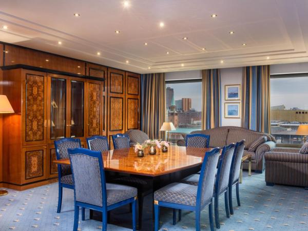 JW Marriott Hotel Berlin : photo 6 de la chambre suite ambassadeur 1 chambre - accès au salon club