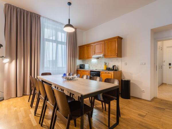 EA ApartHotel Melantrich : photo 8 de la chambre appartement supérieur - 10 personnes