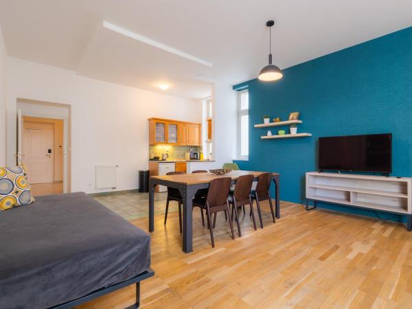 EA ApartHotel Melantrich : photo 9 de la chambre appartement supérieur - 8 personnes