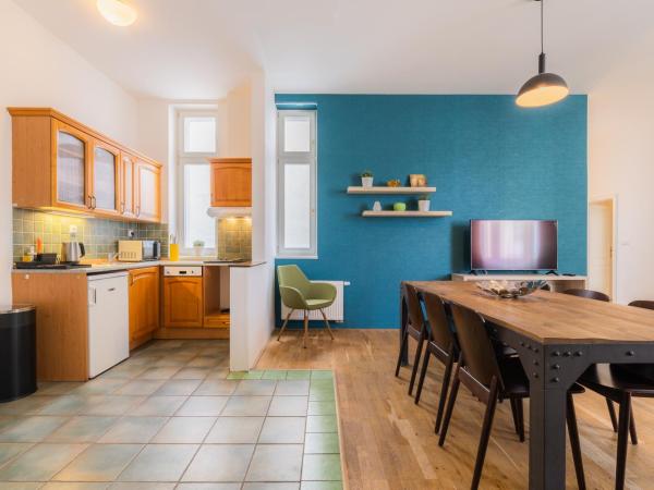 EA ApartHotel Melantrich : photo 7 de la chambre appartement supérieur - 8 personnes