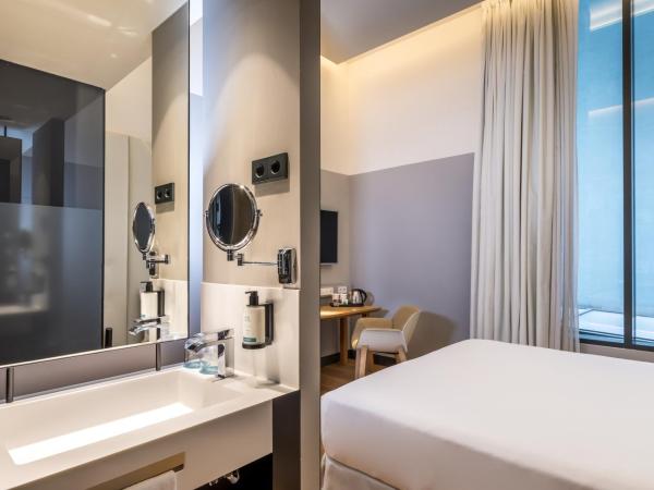 Occidental Diagonal 414 : photo 4 de la chambre chambre double supérieure