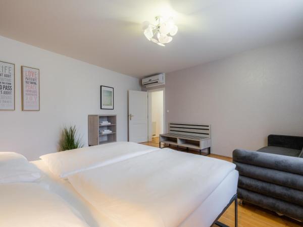 EA ApartHotel Melantrich : photo 3 de la chambre appartement supérieur avec toit-terrasse - 8 personnes