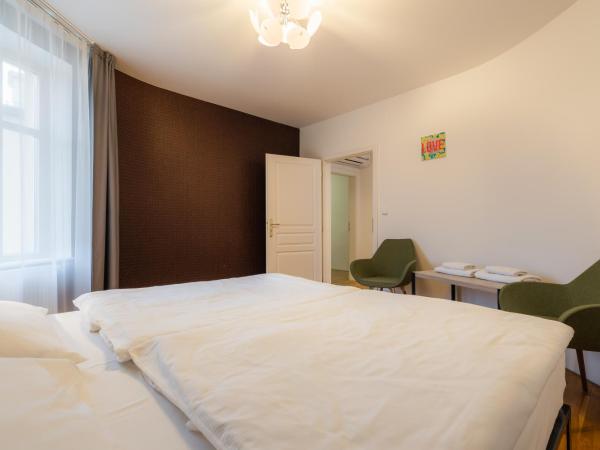 EA ApartHotel Melantrich : photo 5 de la chambre appartement supérieur avec toit-terrasse - 8 personnes