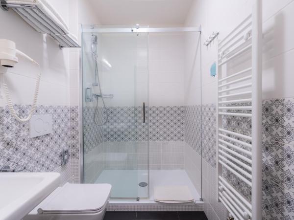 EA ApartHotel Melantrich : photo 7 de la chambre studio supérieur - 4 personnes