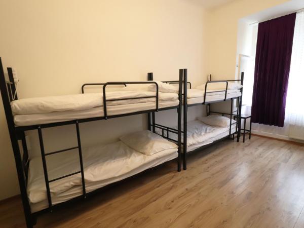 HOSTEL FORUM PRAGUE : photo 4 de la chambre lit dans dortoir mixte de 8 lits