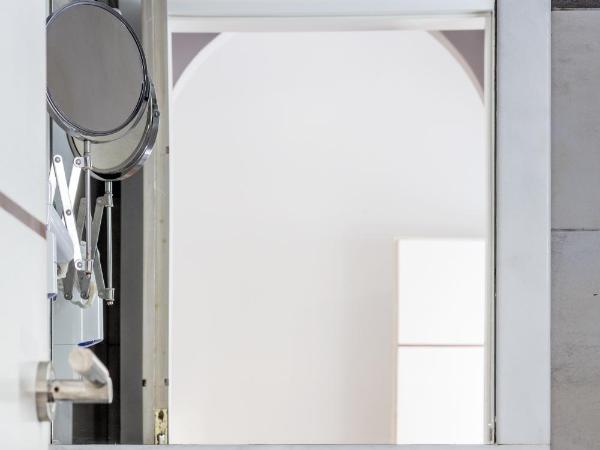 Loizos Stylish Residences : photo 6 de la chambre chambre double ou lits jumeaux