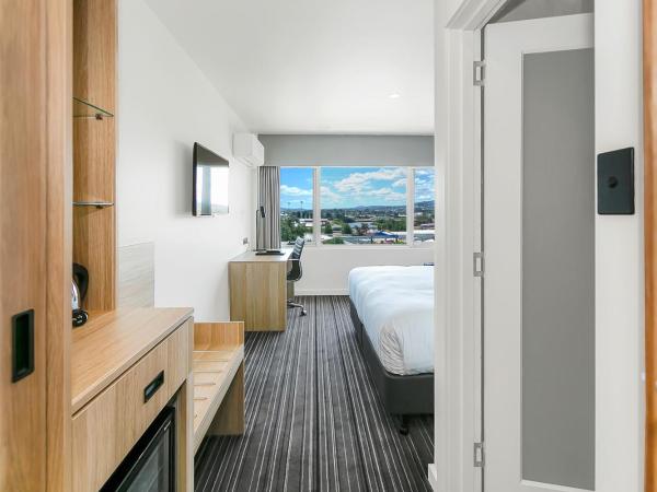 Mercure Launceston : photo 2 de la chambre chambre supérieure lit queen-size