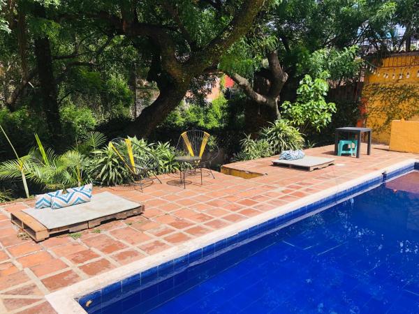 Bungalito en Cuernavaca : photo 3 de la chambre chambre double - vue sur piscine