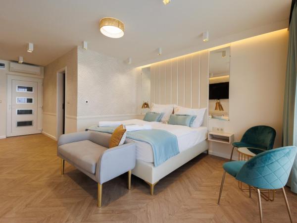 Gold Wave Apartments : photo 2 de la chambre studio lit king-size deluxe