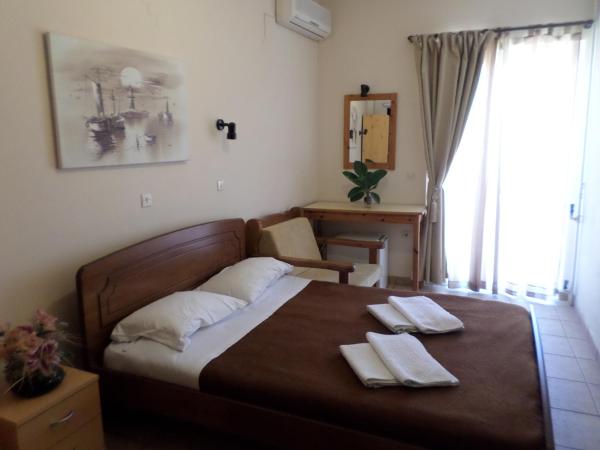 Tina Hotel : photo 1 de la chambre chambre double