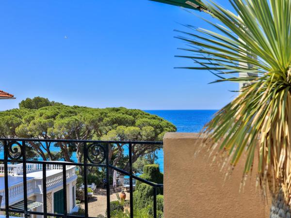Hôtel Provençal : photo 4 de la chambre suite familiale avec terrasse - vue sur mer
