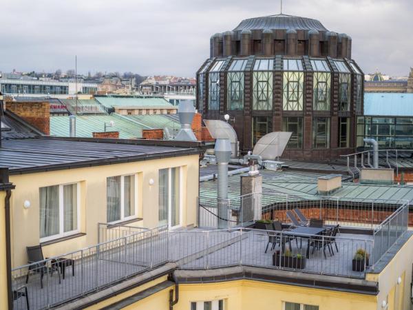 EA ApartHotel Melantrich : photo 8 de la chambre appartement supérieur avec terrasse - 4 personnes