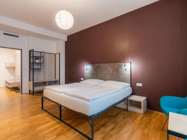 EA ApartHotel Melantrich : photo 4 de la chambre appartement supérieur - 4 personnes