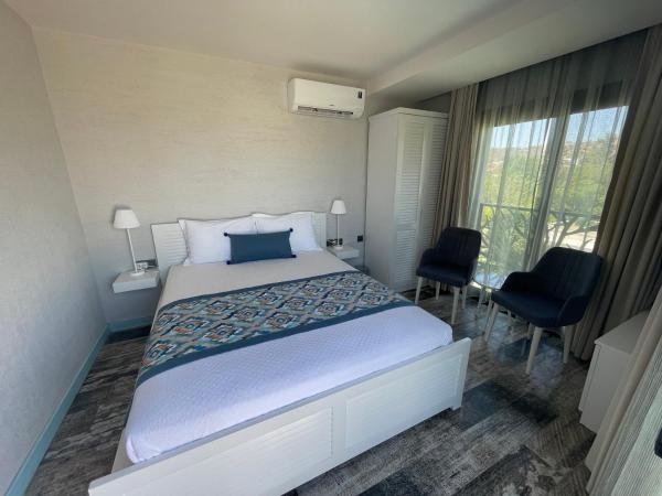 Villa Oliva Butik Hotel : photo 1 de la chambre chambre double - vue sur piscine