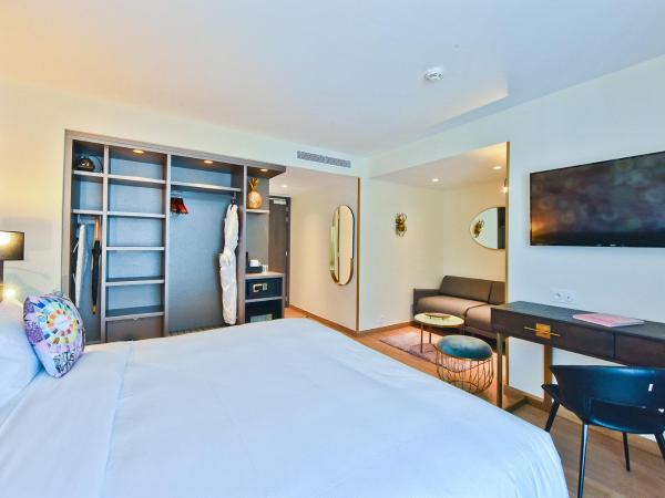 Hôtel La Villa Port d'Antibes & Spa : photo 7 de la chambre chambre triple prestige