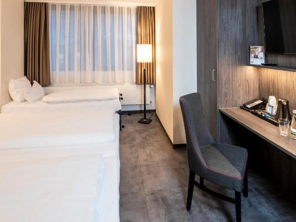 Best Western Plaza Hotel Mannheim : photo 4 de la chambre superior triple room with one double and one single bed