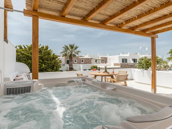Spiros : photo 1 de la chambre suite avec jacuzzi