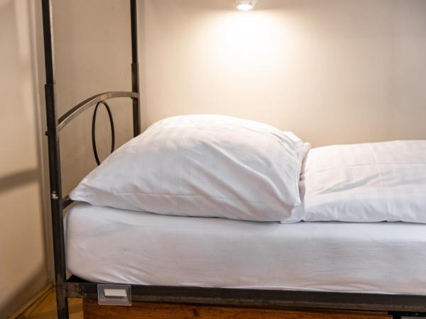 Sophie's Hostel : photo 3 de la chambre lit dans dortoir pour hommes