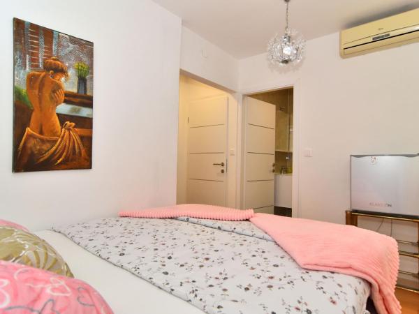 Apartments and Rooms Anika : photo 4 de la chambre double room without kitchen