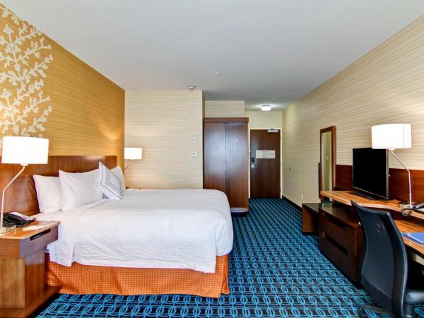 Fairfield Inn & Suites by Marriott Kamloops : photo 1 de la chambre studio lit king-size