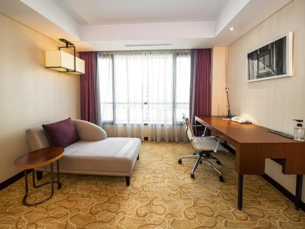 Koreana Hotel : photo 3 de la chambre chambre lit king-size premier