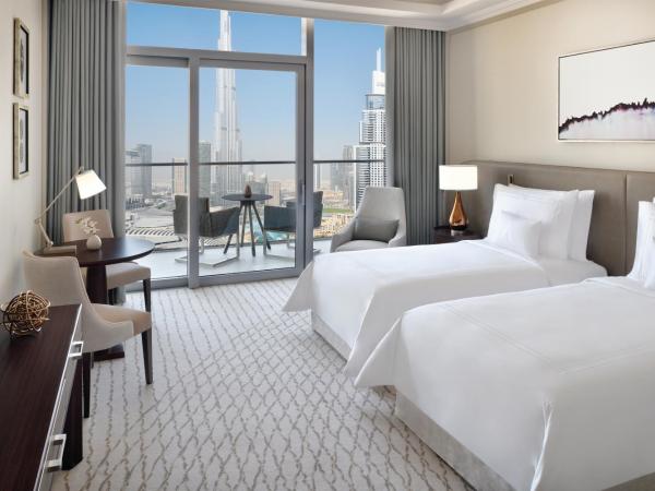 Address Dubai Mall : photo 4 de la chambre chambre lits jumeaux deluxe – vue sur burj khalifa et fontaine