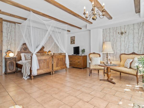 Pension a restaurace Regina : photo 1 de la chambre chambre lit queen-size 
