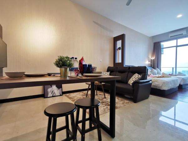 Attic Home Melaka Silverscape Residence & Jonker : photo 5 de la chambre deluxe twin studio (private bathtub and city view)