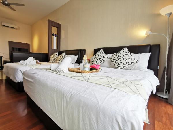 Attic Home Melaka Silverscape Residence & Jonker : photo 3 de la chambre deluxe twin studio (private bathtub and city view)