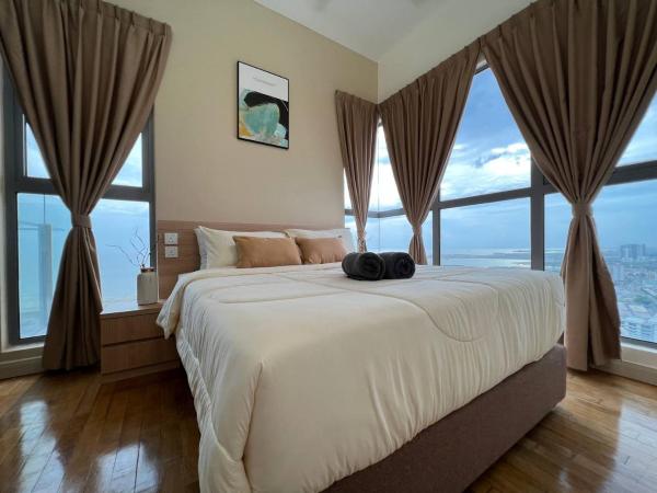 Attic Home Melaka Silverscape Residence & Jonker : photo 5 de la chambre appartement - vue sur mer