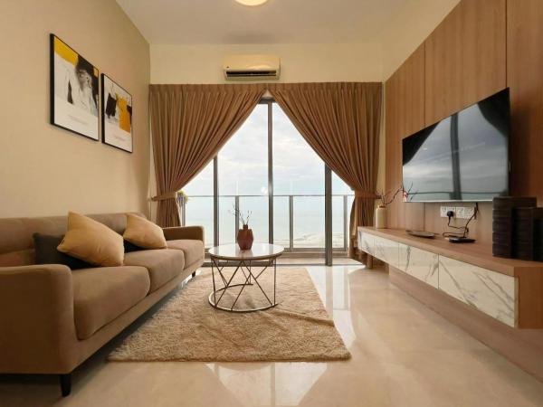 Attic Home Melaka Silverscape Residence & Jonker : photo 3 de la chambre appartement - vue sur mer