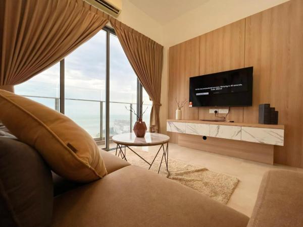 Attic Home Melaka Silverscape Residence & Jonker : photo 4 de la chambre appartement - vue sur mer