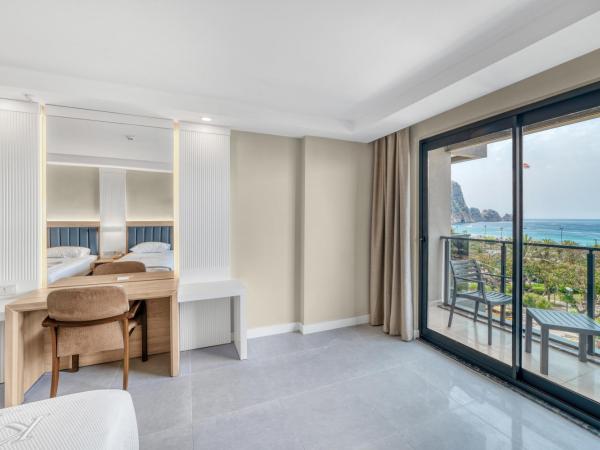 Kahya Hotel : photo 5 de la chambre chambre double - vue sur mer