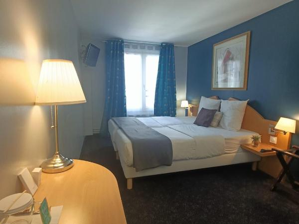 Grand Hotel Du Calvados : photo 3 de la chambre chambre lits jumeaux standard