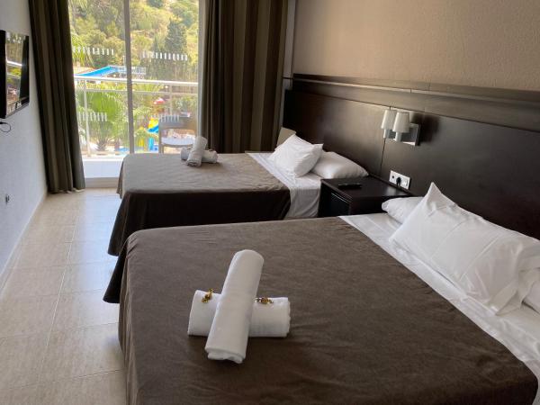 Hotel Rosamar Garden Resort 4* : photo 3 de la chambre chambre lits jumeaux - vue sur piscine (2 adultes + 2 enfants)