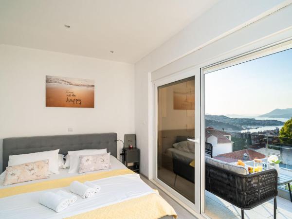 Dubrovnik Icy Guest House : photo 2 de la chambre chambre double supérieure avec balcon - vue sur mer