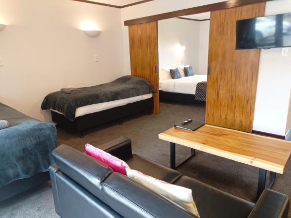 Half Moon Bay Motel : photo 3 de la chambre appartement standard