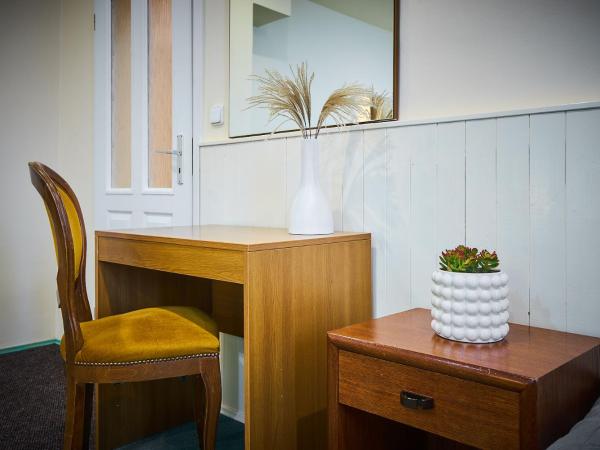Penzion Weber : photo 6 de la chambre chambre triple avec balcon