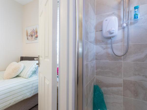 Silver Sea : photo 2 de la chambre chambre simple avec salle de bains privative