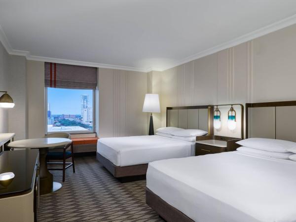 JW Marriott Houston by the Galleria : photo 2 de la chambre queen room with two queen beds and bathtub - mobility/hearing accessible