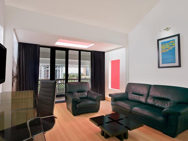 Le Meridien Kochi : photo 2 de la chambre one-bedroom duplex suite with city view - club level with 10% f & b discount