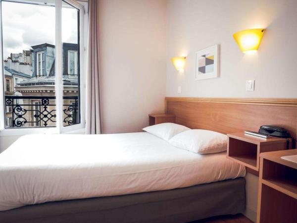Bonséjour Montmartre : photo 1 de la chambre chambre double avec salle de bains commune