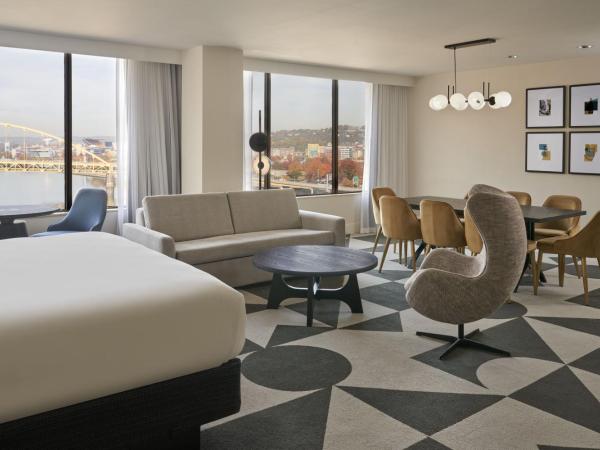 Sheraton Pittsburgh Hotel at Station Square : photo 2 de la chambre suite exécutive 1 chambre