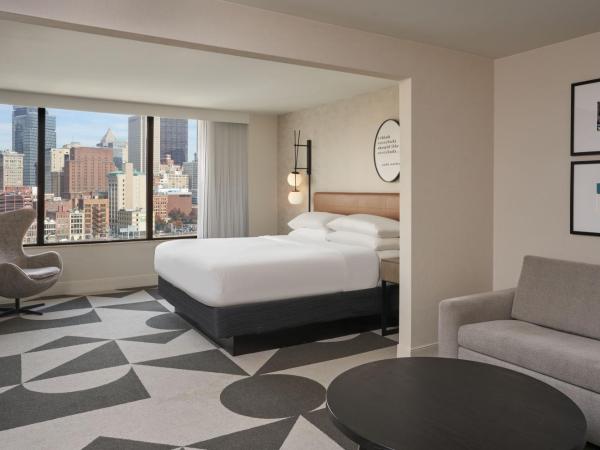Sheraton Pittsburgh Hotel at Station Square : photo 4 de la chambre suite d'angle