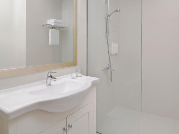 Delta Hotels by Marriott Dubai Investment Park : photo 4 de la chambre superior twin room with shuttle bus to jbr beach and various shopping malls