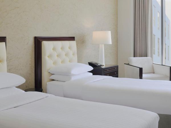Delta Hotels by Marriott Dubai Investment Park : photo 5 de la chambre standard twin room with shuttle bus to jbr beach and various shopping malls