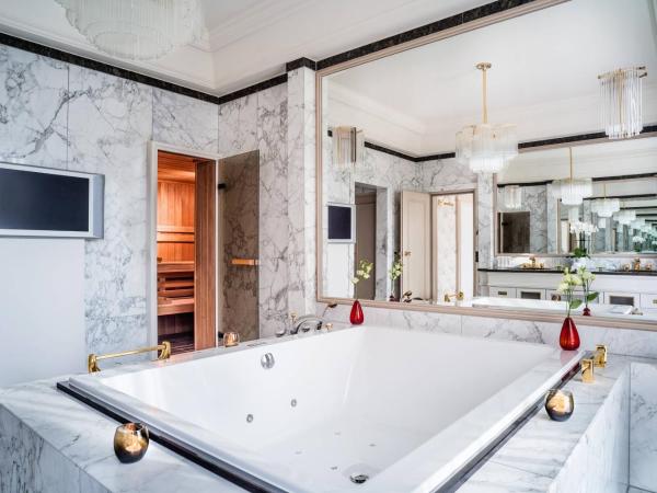 Le Méridien Stuttgart : photo 6 de la chambre suite présidentielle avec 1 chambre lit king-size