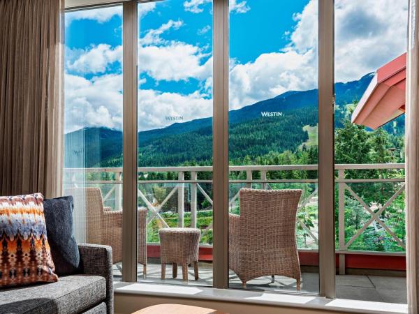 The Westin Resort & Spa, Whistler : photo 4 de la chambre suite studio avec 1 lit queen-size, canapé-lit et cheminée - vue sur montagne