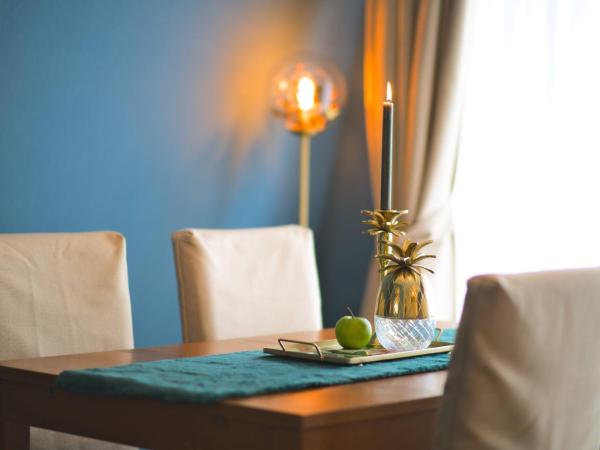 Tulip Inn Beaulieu Lausanne : photo 10 de la chambre suite avec lit queen-size