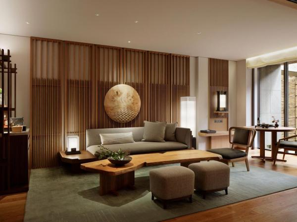 HOTEL THE MITSUI KYOTO, a Luxury Collection Hotel & Spa : photo 4 de la chambre suite onsen lit king-size - vue sur cour